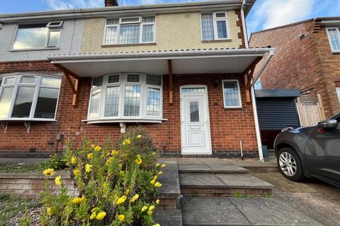 3 bedroom semi-detached house to rent, Dersingham Road