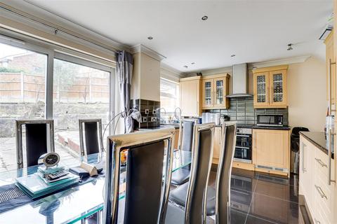 3 bedroom detached house for sale, Bowlwell Avenue, Heron Ridge NG5