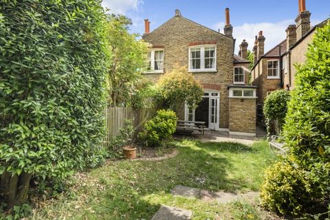 4 bedroom house to rent, Desenfans Road London SE21