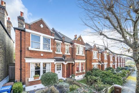 4 bedroom house to rent, Desenfans Road London SE21