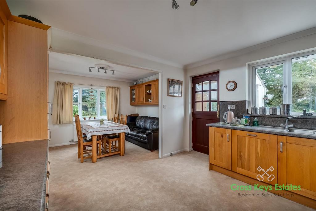 Kitchen/Breakfast Room