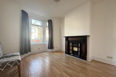 4 bedroom house to rent, Devonshire Road, London