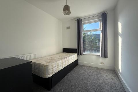 4 bedroom house to rent, Devonshire Road, London