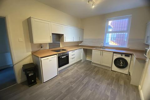 3 bedroom apartment to rent, Market Place, Thorne, Doncaster