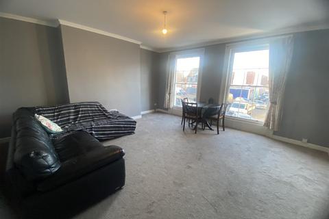 3 bedroom apartment to rent, Market Place, Thorne, Doncaster