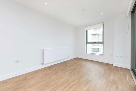 2 bedroom flat to rent, Green Street, London NW10