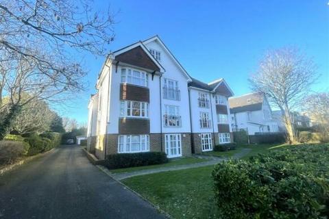 2 bedroom flat to rent, Mill Road, Eastbourne BN21