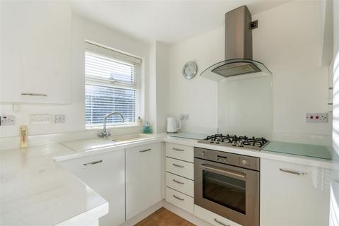 9 Bird Close, Mansfield, NG18 4AZ