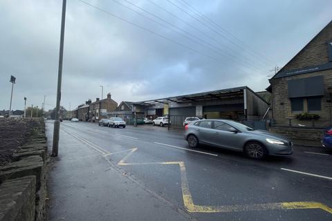 Industrial unit to rent, Wakefield Road, Huddersfield HD8