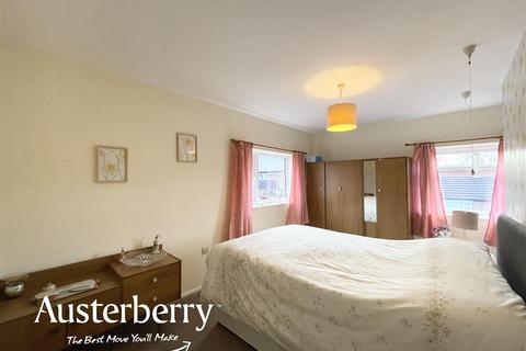 3 bedroom semi-detached house for sale, Youlgreave Avenue, Stoke-On-Trent ST2