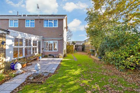 2 bedroom end of terrace house for sale, The Hartings, Felpham, Bognor Regis, West Sussex