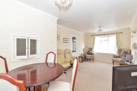 2 bedroom end of terrace house for sale, The Hartings, Felpham, Bognor Regis, West Sussex