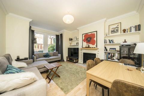 2 bedroom flat to rent, Kingston Road, Teddington TW11