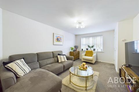 69 Cascade Close, Burton-on-trent, DE14 1DX