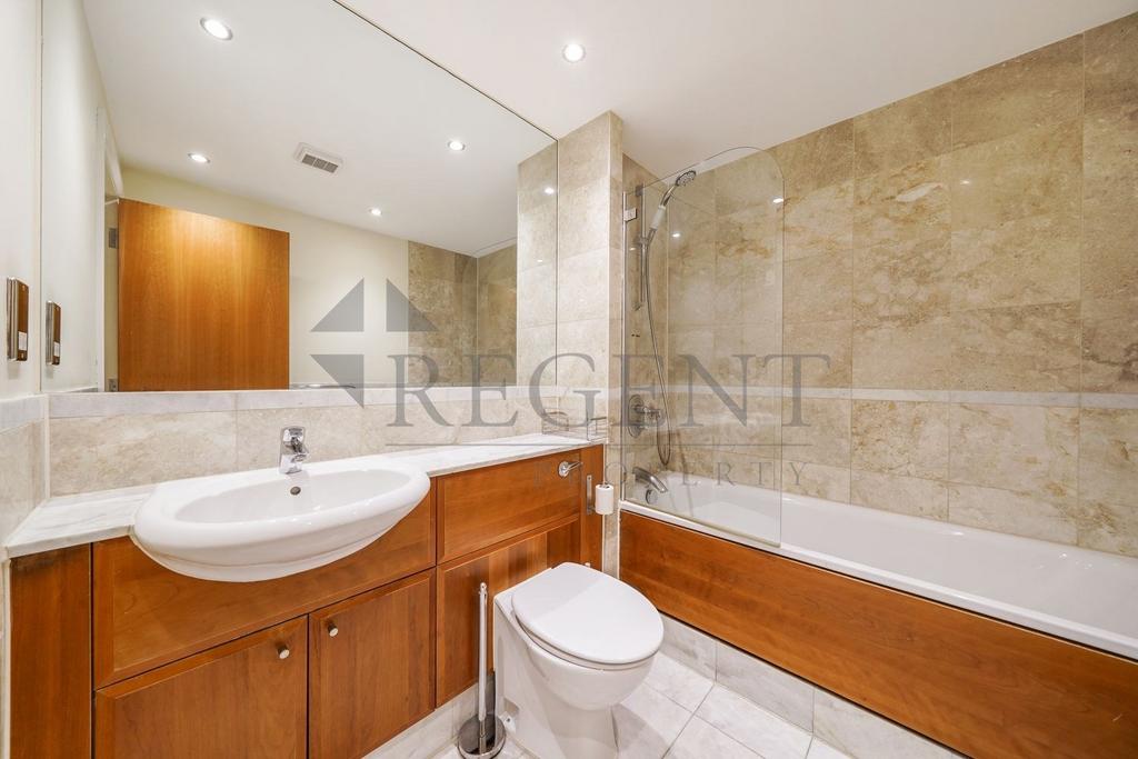 En-suite 1