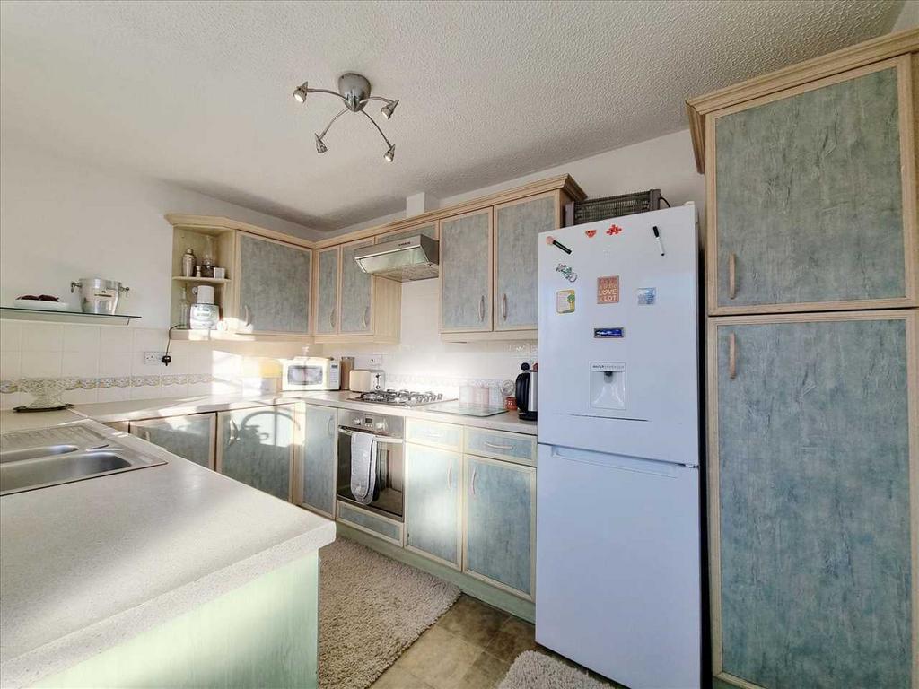 Kitchen: