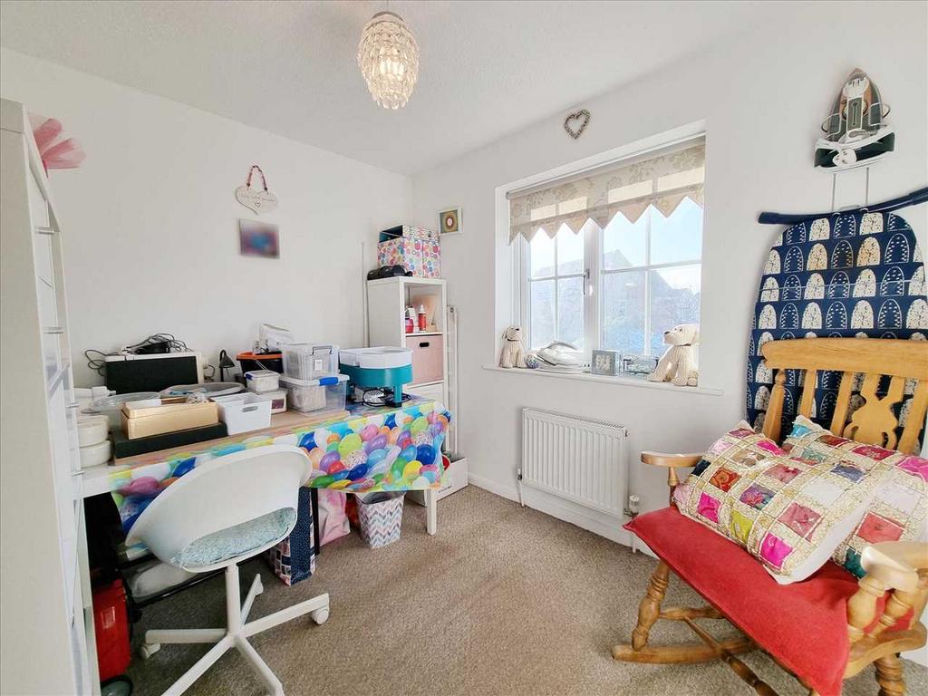 Bedroom 3: