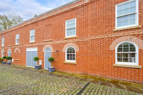 3 bedroom terraced house for sale, Bowgate Mews, St. Peters Close, St. Albans, Hertfordshire