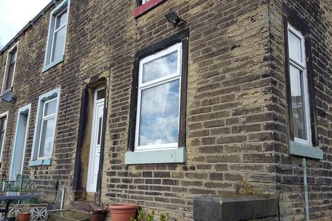 2 bedroom end of terrace house to rent, Curzon Street, Colne BB8