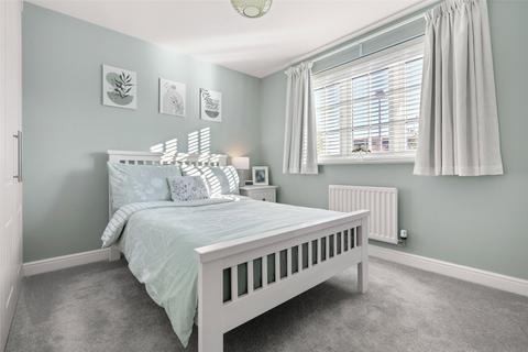 8 Deacon Grove, Warfield, Bracknell, RG42 4HT