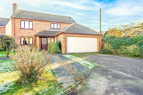 4 bedroom detached house for sale, Sea View Rise, Hopton