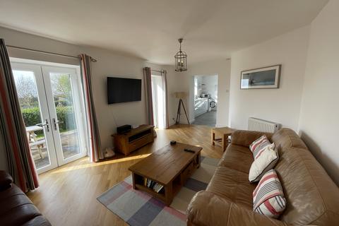 2 bedroom cottage to rent, Cock St, Swansea