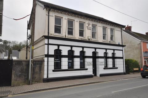 Property to rent, Pentre Road, St. Clears, Carmarthen