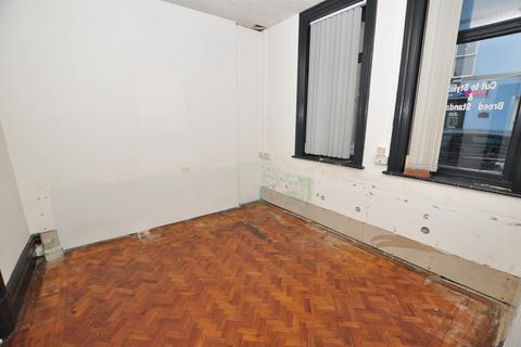 Property to rent, Pentre Road, St. Clears, Carmarthen