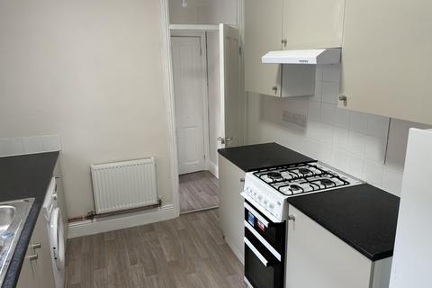 2 bedroom flat to rent, Hazelwood Avenue, Jesmond NE2