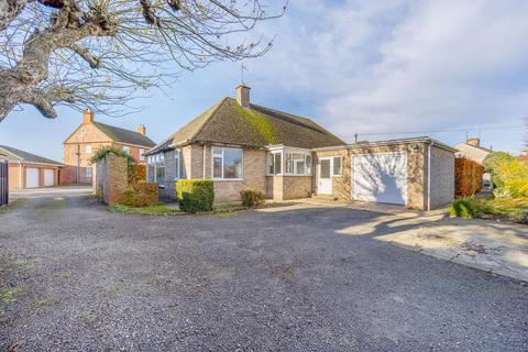 3 bedroom detached bungalow for sale, Orchard Close, Pinchbeck, Spalding