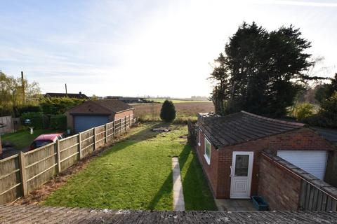 4 bedroom detached bungalow for sale, Brigg Road, Messingham, Scunthorpe