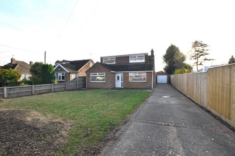 4 bedroom detached bungalow for sale, Brigg Road, Messingham, Scunthorpe