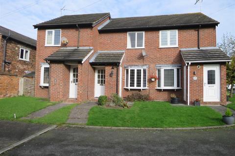 2 bedroom terraced house to rent, Barnston Court, Farndon, Chester