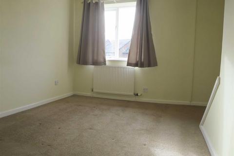 2 bedroom terraced house to rent, Barnston Court, Farndon, Chester