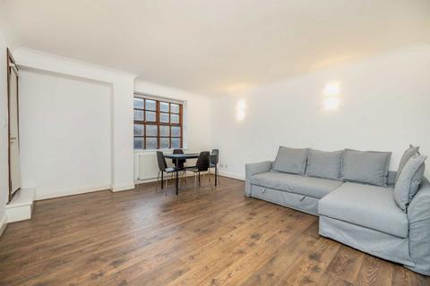 2 bedroom flat to rent, Narrow Street, London E14