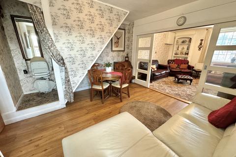 29 Ashdean, Denecroft, Cinderford, GL14 2LL