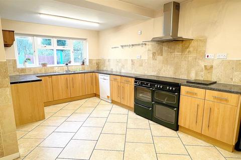 4 Heath Croft Road, Sutton Coldfield, B75 6RA