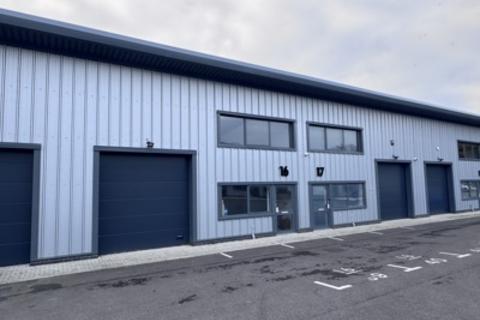 Industrial unit to rent, Unit 16, Rockhaven Business Centre, Rhodes Moorhouse Way, Longhedge, Salisbury, Wiltshire, SP4 6RT