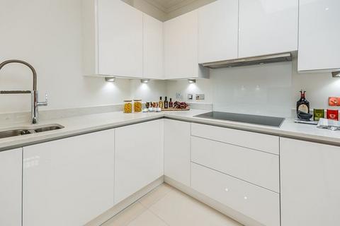 2 bedroom flat to rent, London W6