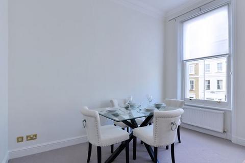 2 bedroom flat to rent, London W8