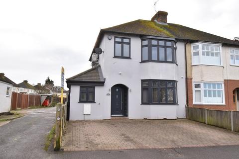 3 bedroom semi-detached house for sale, North View, Maidstone, ME15