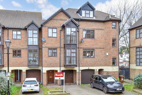 3 bedroom townhouse for sale, Esplanade, Esplanade, Rochester, Kent