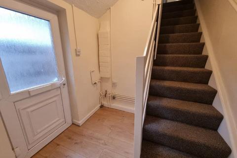 2 bedroom maisonette to rent, Woodbridge Road, Ipswich, IP4