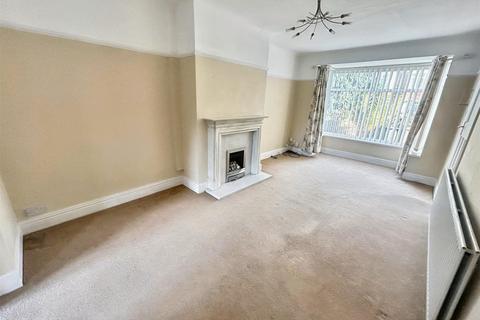 2 bedroom semi-detached house to rent, Braemar Gardens, Whitley Bay