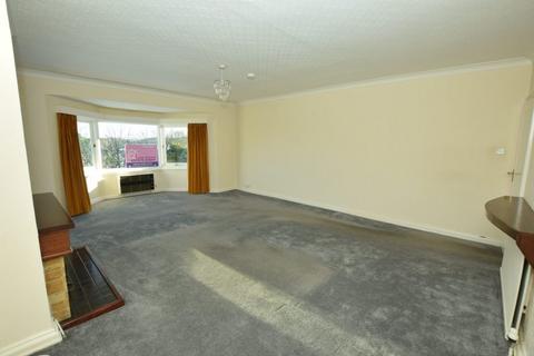 3 bedroom flat for sale, Deepdale Ave, Scarborough YO11