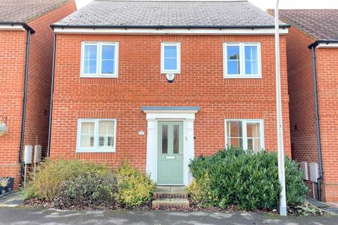 4 bedroom detached house for sale, Sika Gardens, Three Mile Cross, Reading, RG7 1WF