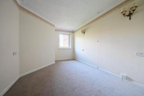 1 bedroom retirement property for sale, Weston Court,  London N20,  N20