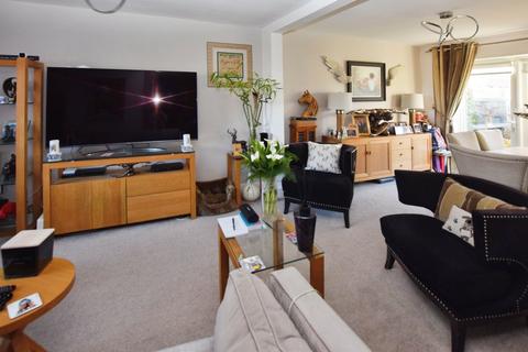 3 bedroom terraced house for sale, Buxton Crescent, Sale, M33