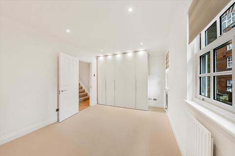 3 bedroom terraced house to rent, Streatley Place, Hampstead NW3