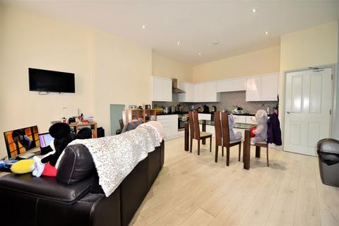 1 bedroom flat to rent, Aire Street